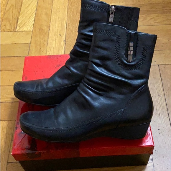 Geronea Shoes - Black Leather boots